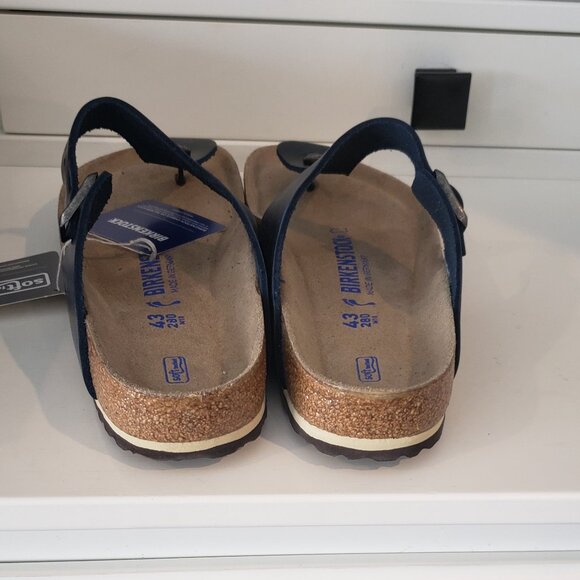 NWT: Birkenstock Gizeh Soft Footbed Unisex Sandal Size EU 43 main image 6